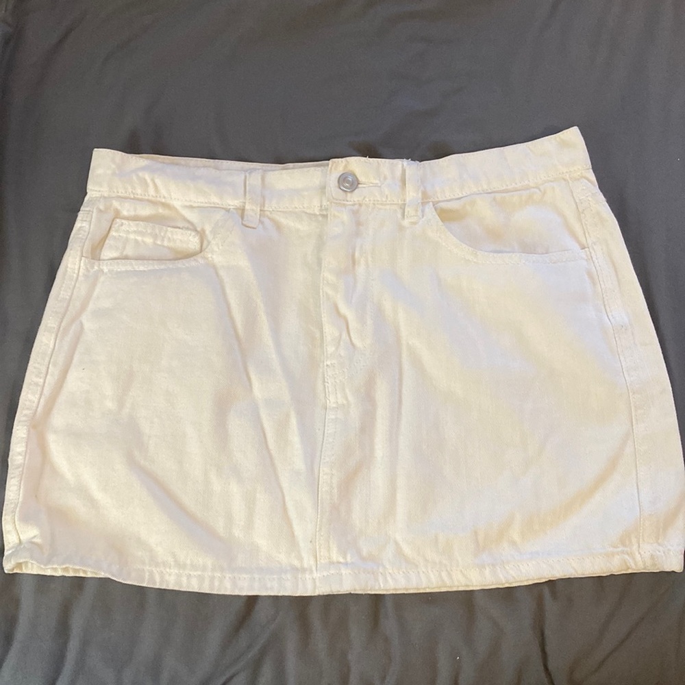 Forever 21 Demini White Mini Skirt